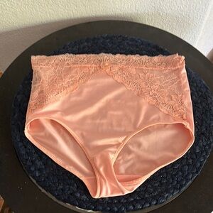 Rhonda Shear Peach Color Satin Panties Intimates size L